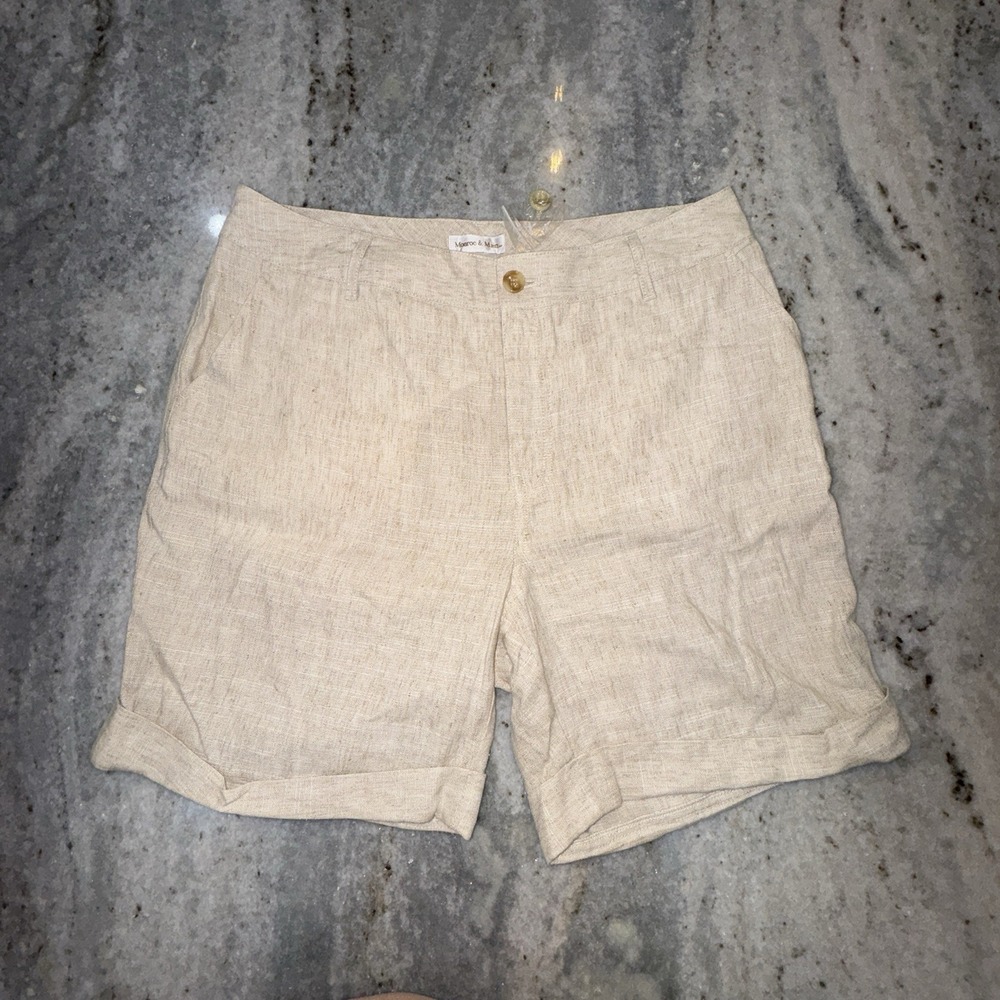 NWOT Monroe & Main Tan Beige Linen Blend Mom Shorts Casual Resort Sz 10 Neutral